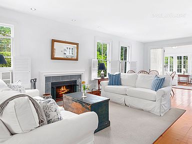 58 Garden St, Sag Harbor, NY 11963 | Zillow