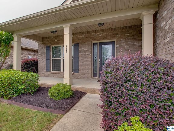 3rd image of 132 Ada Dr