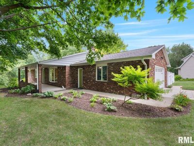 240 Sunrise Ln, Geneseo, IL, 61254