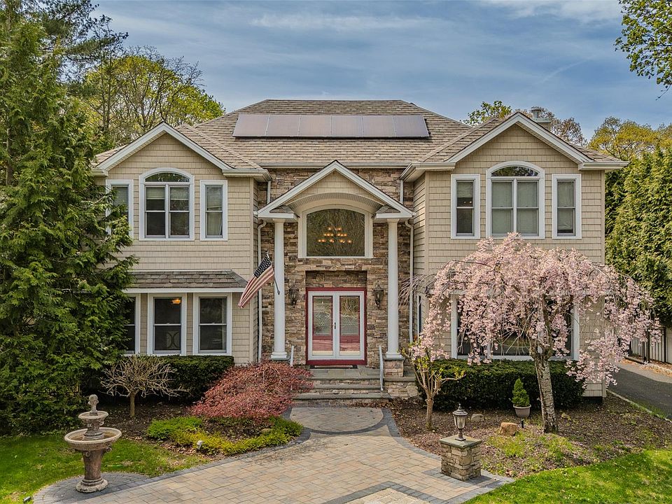 1st image of 138 Cambon Avenue