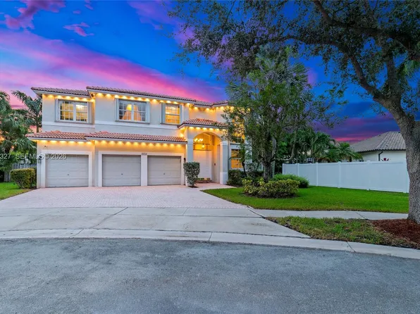 16759 NW 15th St, Pembroke Pines, FL 33028