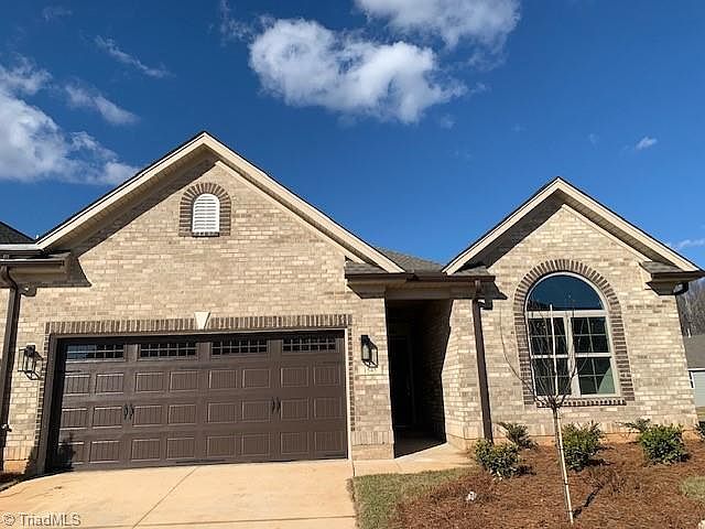 1st image of 1543 Oakbluffs Dr Lot 420