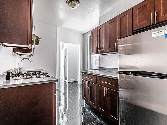 4th image of 242 E 71st St APT 5W