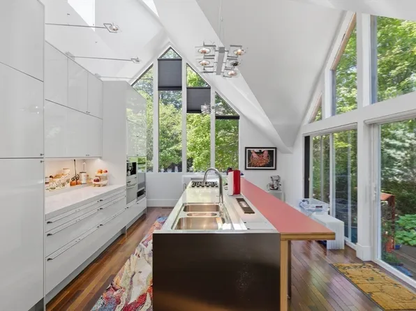 51 Deer Path, Hudson, MA 01749