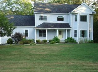 20 W Hill Rd, Mendon, MA 01756