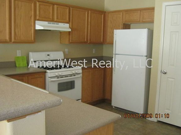 2nd image of 3537 Carisbrook Dr