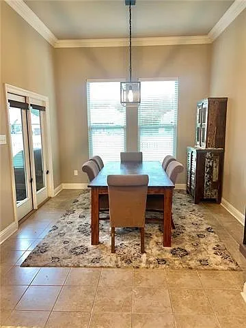 20259 Camden Ln — Photo 3