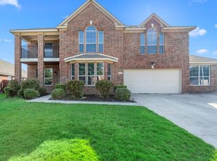 5003 Raptor Ct, Grand Prairie, TX 75052