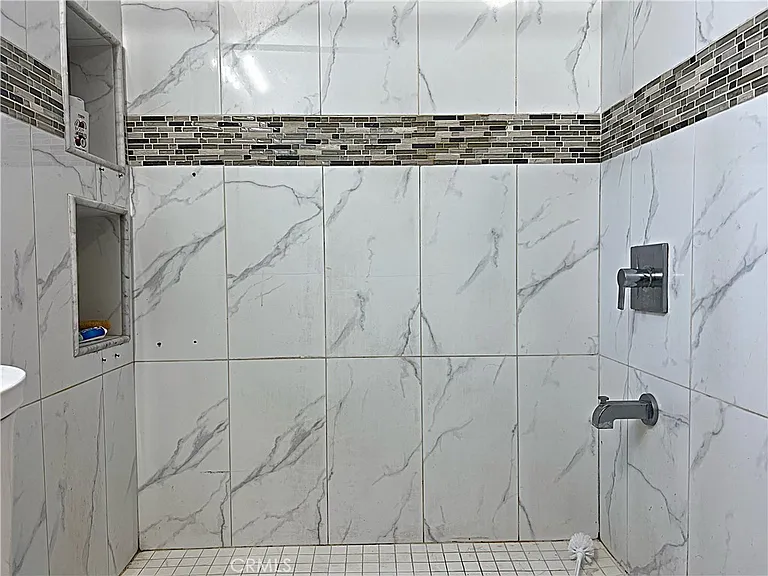 17601 Sycamore Ln — Photo 19