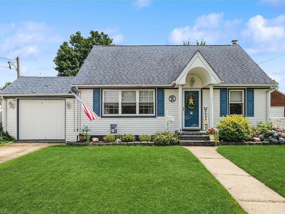1st image of 72 Cortland Avenue