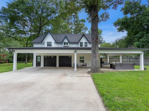 819 Sentinel Oaks, Pinehurst, TX 77362