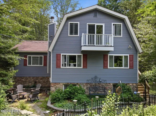 1458/63 Woodcrest Ln, Lake Ariel, PA 18436
