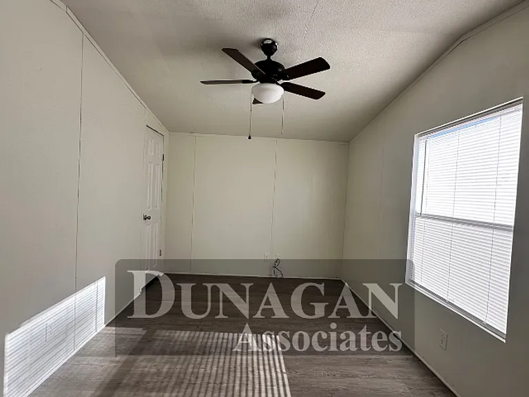 3824 Briarwood St — Photo 7