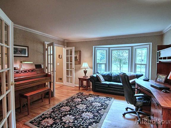 5th image of 2456 Freeman Dr