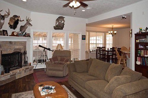 4th image of 1113 Hayesville Ct