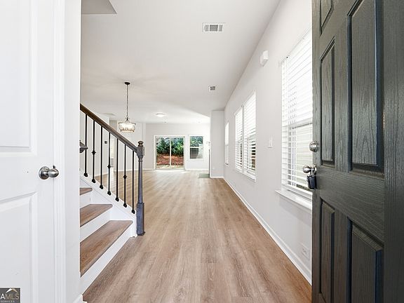 3rd image of 2779 Morgan Spring Trl