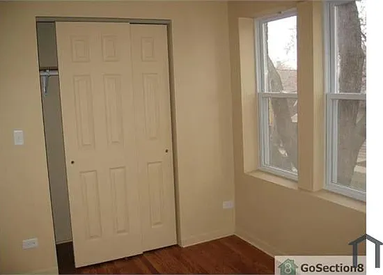 2 bed, 1000 sqft, $1,800 — Photo 3