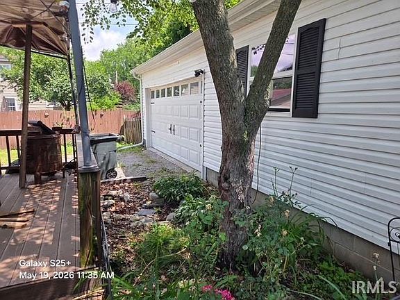 2nd image of 523 Filmore St