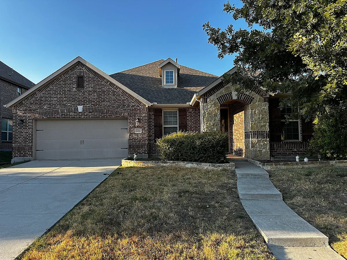 3 bed, 2144 sqft, $2,600 — Photo 1