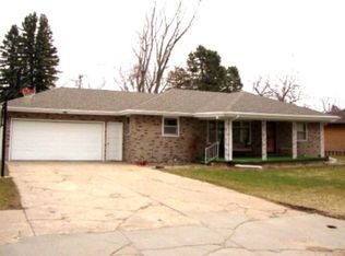 605 Oak St, Laurel, NE 68745