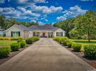1903 Monterrey Oak, Seguin, TX 78155