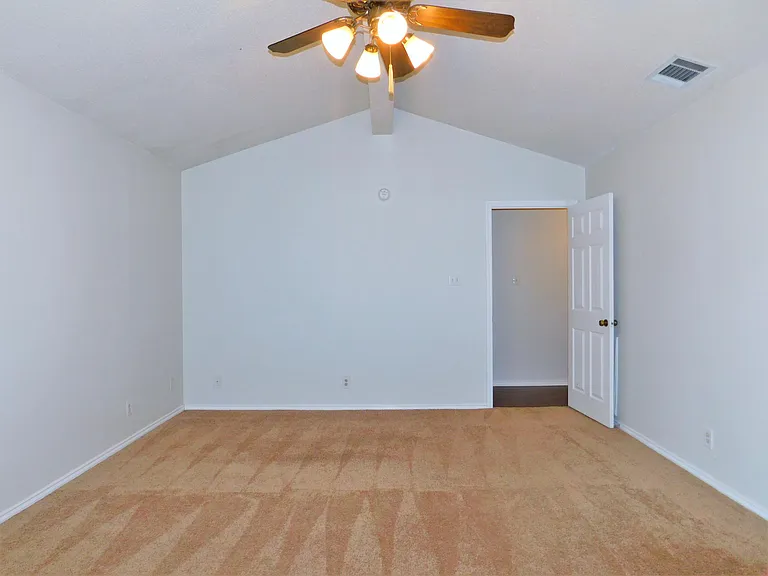 3008 Anysa Ln — Photo 15