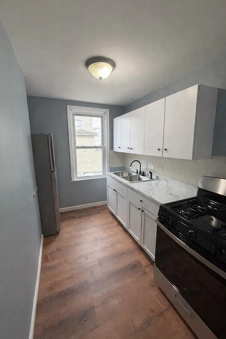 50 Haffards St - unit 1 — Photo 1
