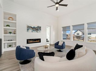 8079 S Blackstone Pkwy, Aurora, CO 80016