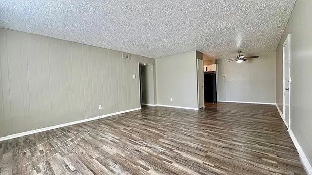 Jasper Gardens Apartments — Photo 12