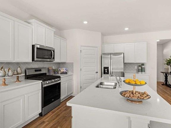 7th image of this home