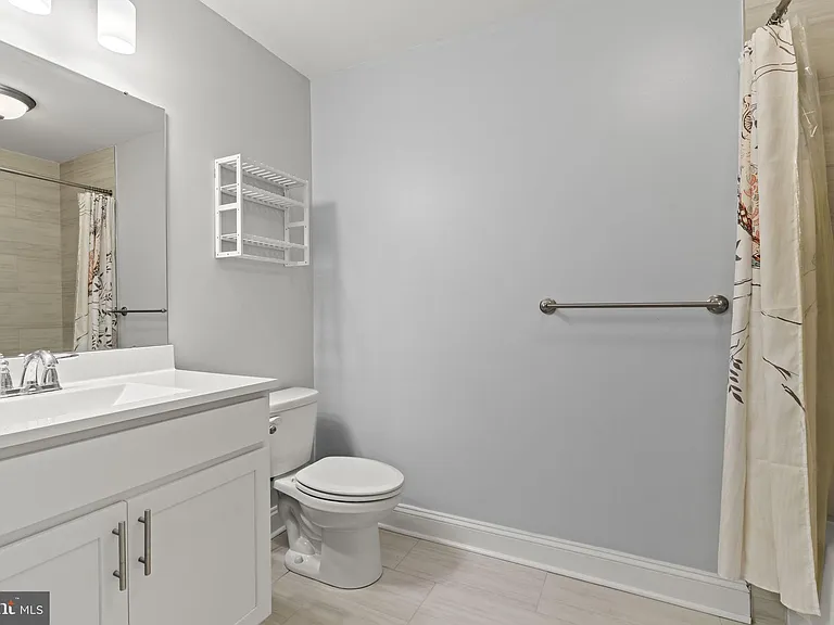 428 Hurst St — Photo 20