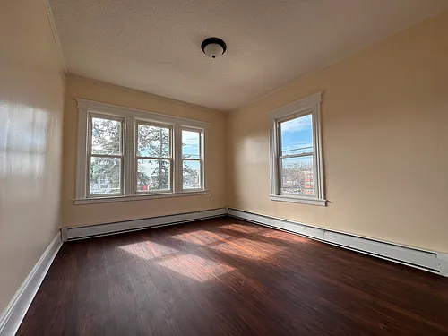 64 Shultas Pl Photo 1