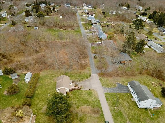 3rd image of 111 Summit Ave