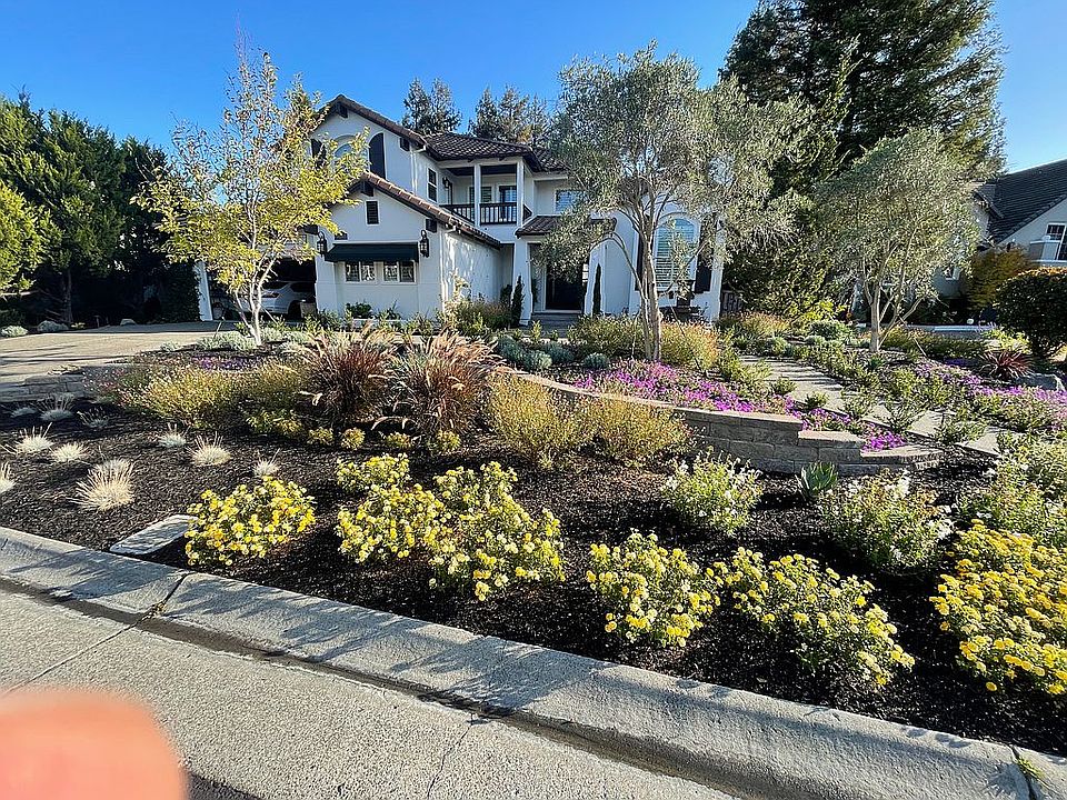 2nd image of 327 Jester Ct