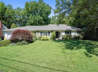 49 Fernhill Rd, Springfield, NJ 07081