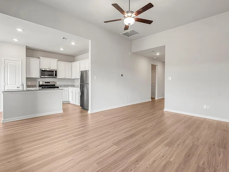 404 Mystic Slopes Dr — Photo 5