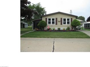 47 Sycamore Dr #47, Olmsted Falls, OH