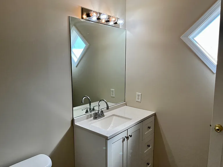 102 W Lincoln St #3 — Photo 18