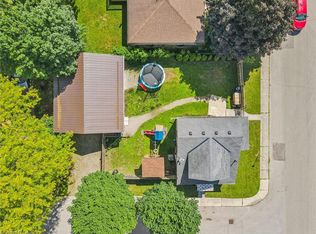 8 Cross St, Brant, ON N3L1Z7