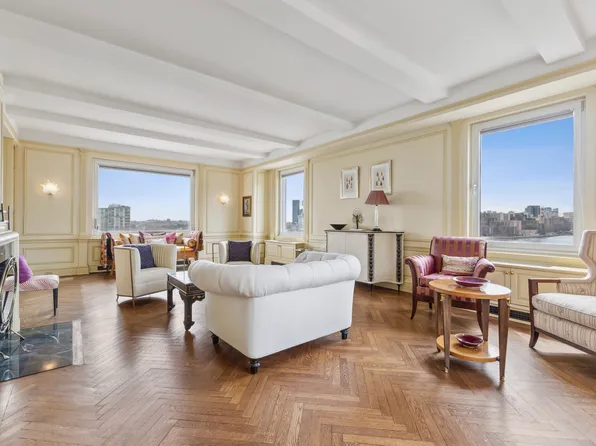 1 East End Avenue image 1 of 9