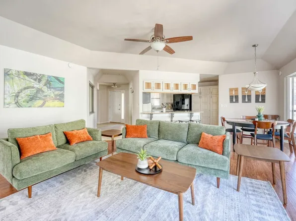 15 Farnham Dr #Id1241339p, Bella Vista, AR 72714