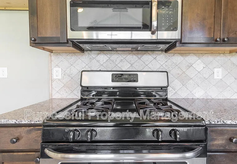 20611 Frontier Pl — Photo 11