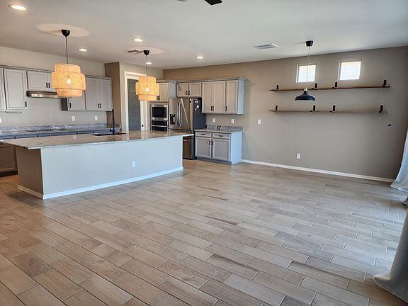 5th image of 2862 W Havasu Dr