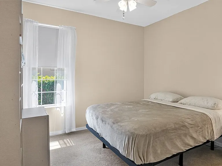 8525 SW 86th Ter — Photo 28