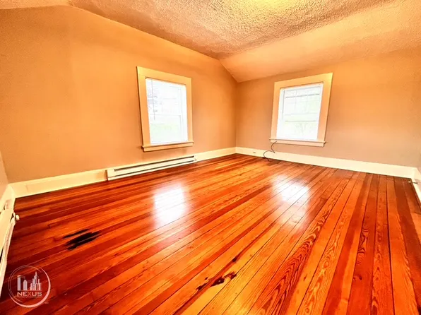 1567 E Main St #5, Waterbury, CT 06705