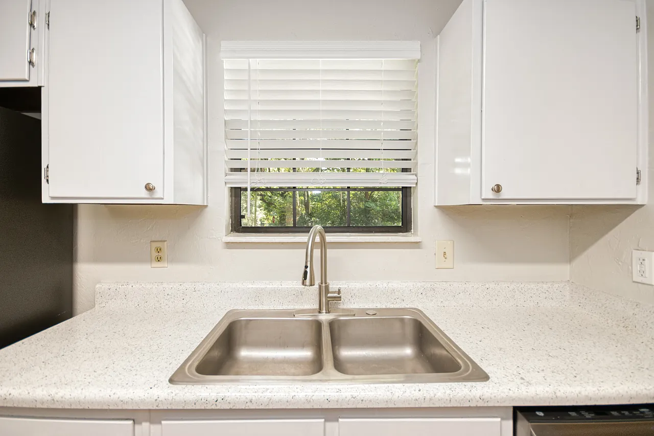 Edgewood @ Midtown - 8 — Photo 4