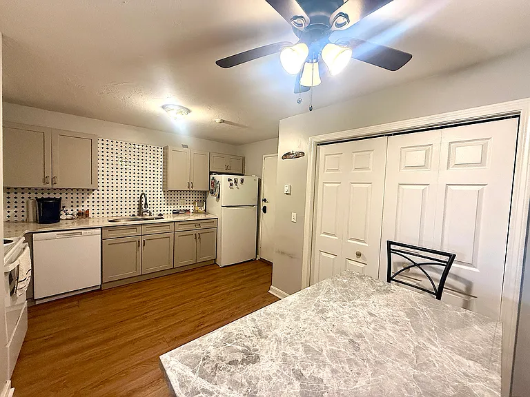 46 Gibbs St #1D — Photo 10