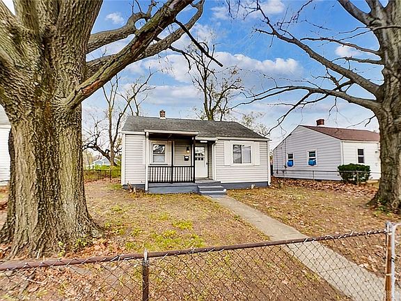 3rd image of 411 W Stewart St