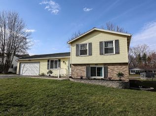 680 Latta Rd, Rochester, NY 14612