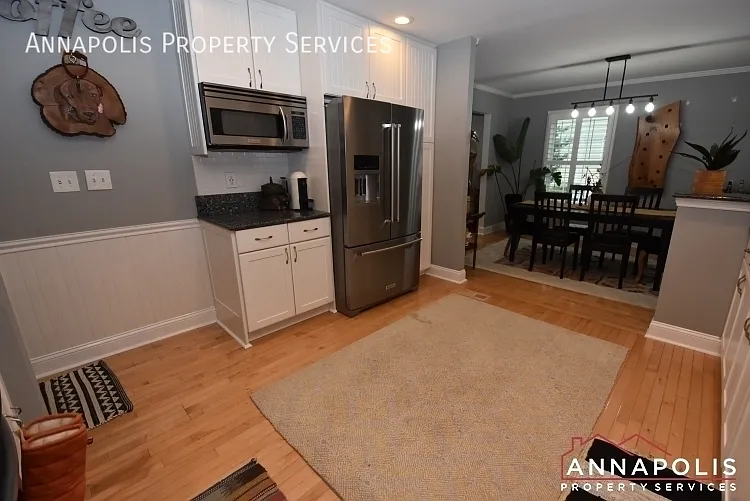 449 Alfreton Ct — Photo 6